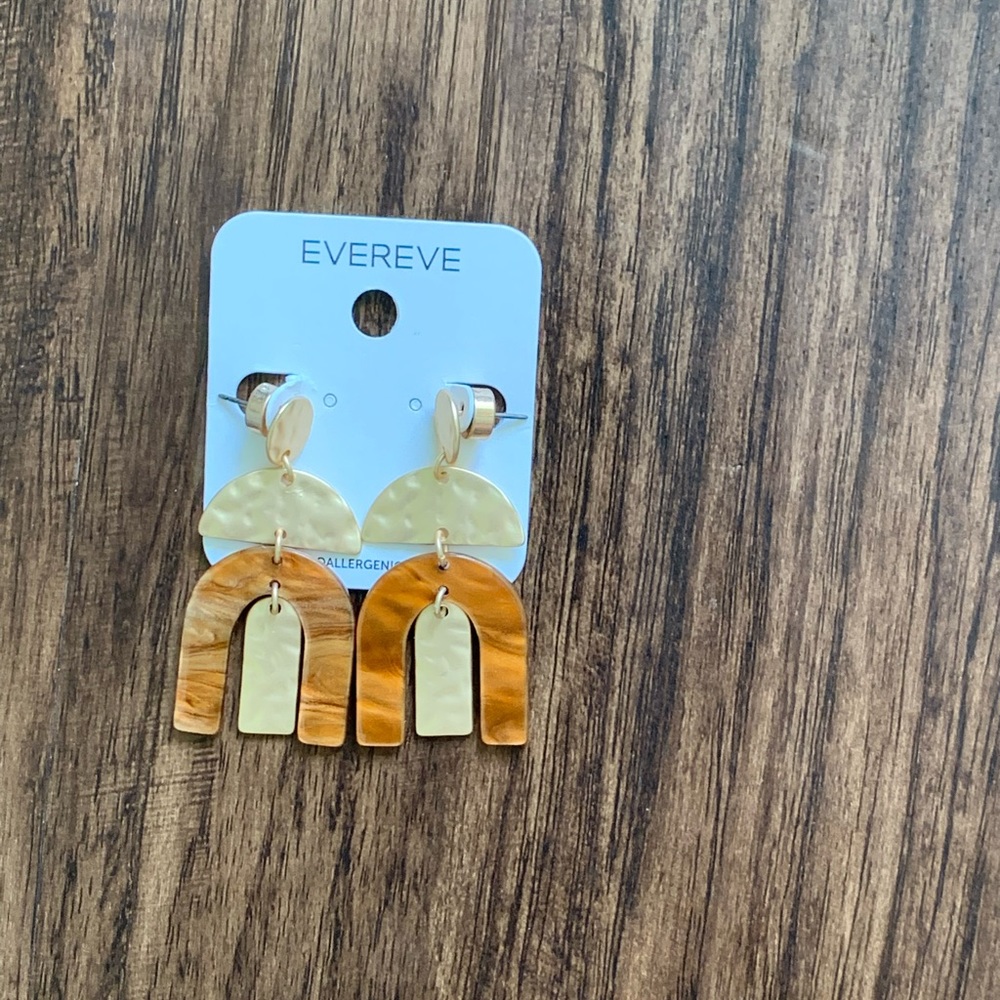 Evereve Tara Geo statement earring size 1.75” - Picture 2 of 10
